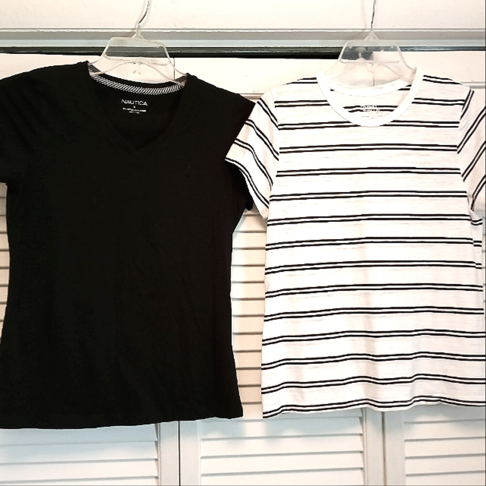 🖤Nautica Black V-Neck Tee & Time & True White/Black Striped Tee (S)🖤